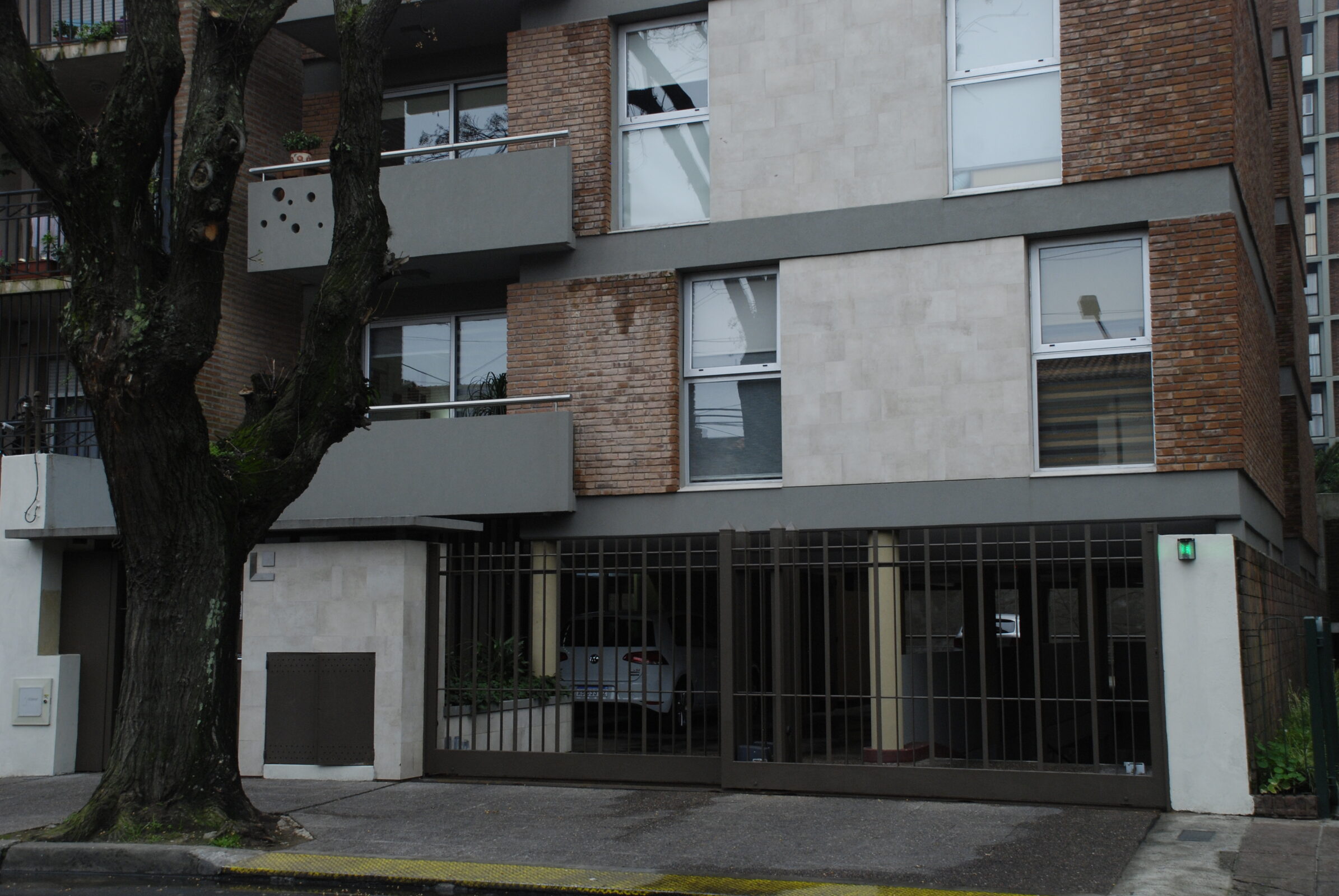 Juan José Paso 238 — imagen 1